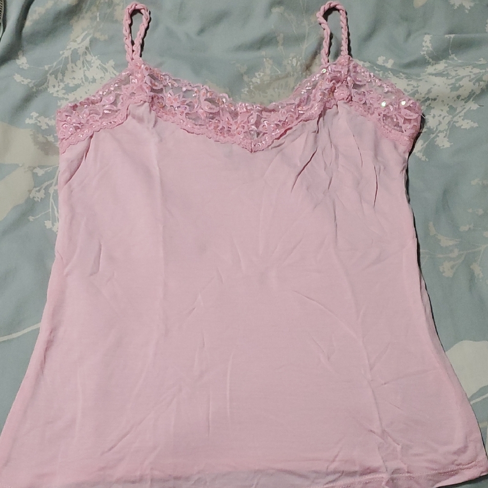 🌺 3 / $ 45 Guess Light Pink Camisole with Lace Detail